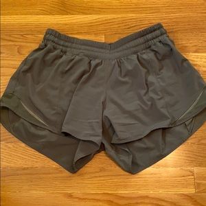 Lululemon Hotty Totty Long Shorts (olive)